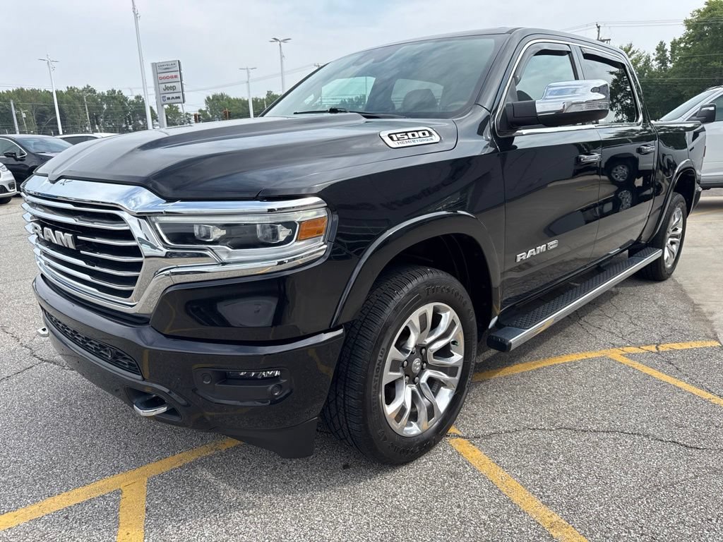 Used 2022 RAM 1500 Limited w/ Body Color Bumper Group AWD/4WD image 15