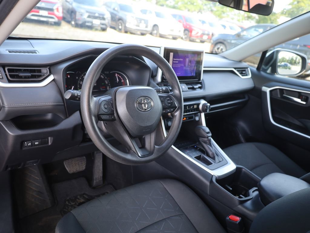 Used 2024 Toyota RAV4 XLE image 29