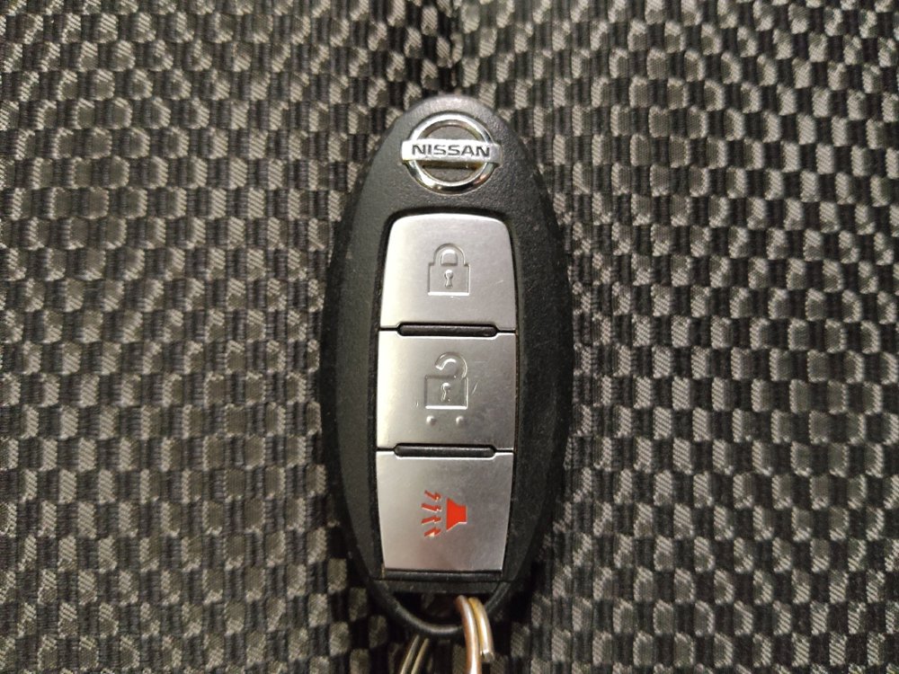 Used 2018 Nissan Rogue Sport SV image 32