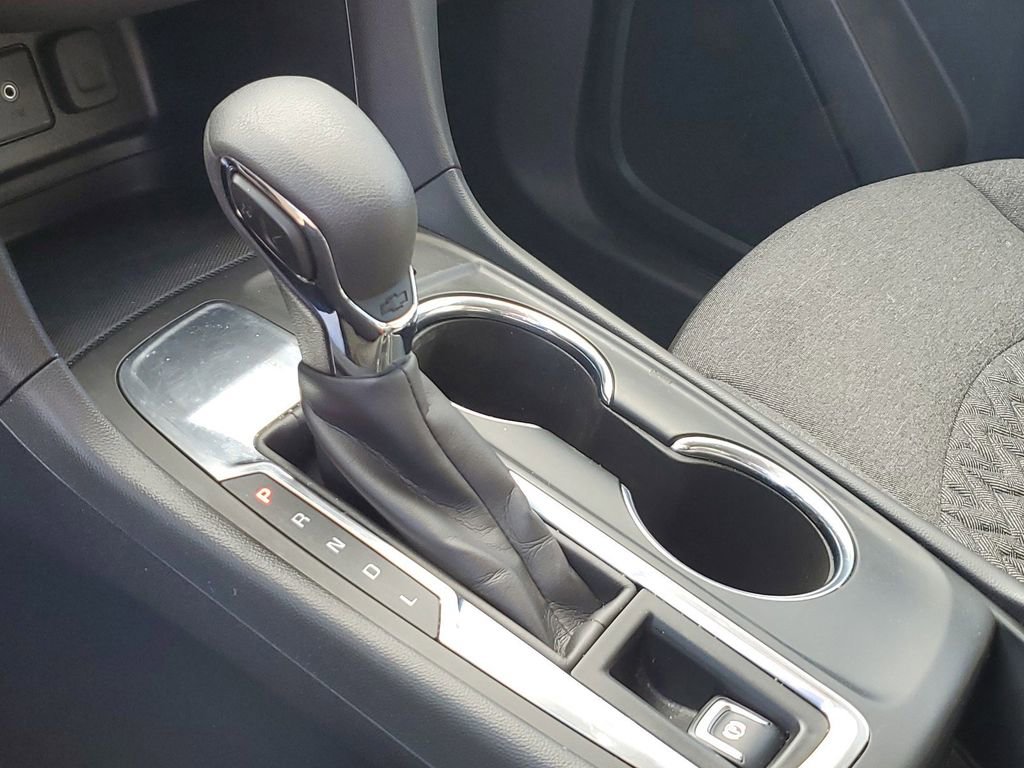 Used 2023 Chevrolet Equinox LT image 28