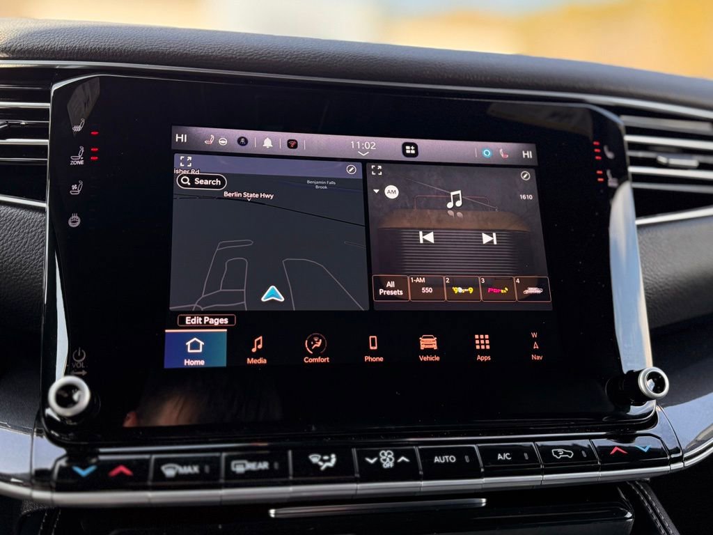 Used 2024 Jeep Wagoneer L Series II w/ Flexible Seating Group image 11