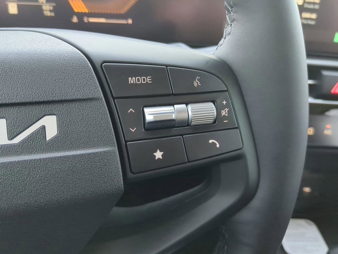 New 2026 Kia Sportage EX image 14