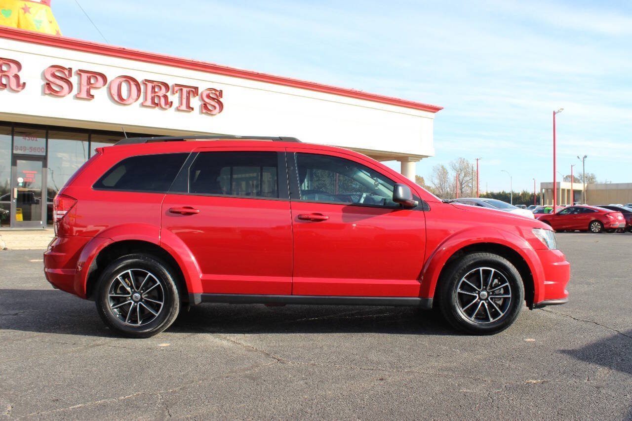 Used 2018 Dodge Journey SE w/ Popular Equipment Group FWD image 3
