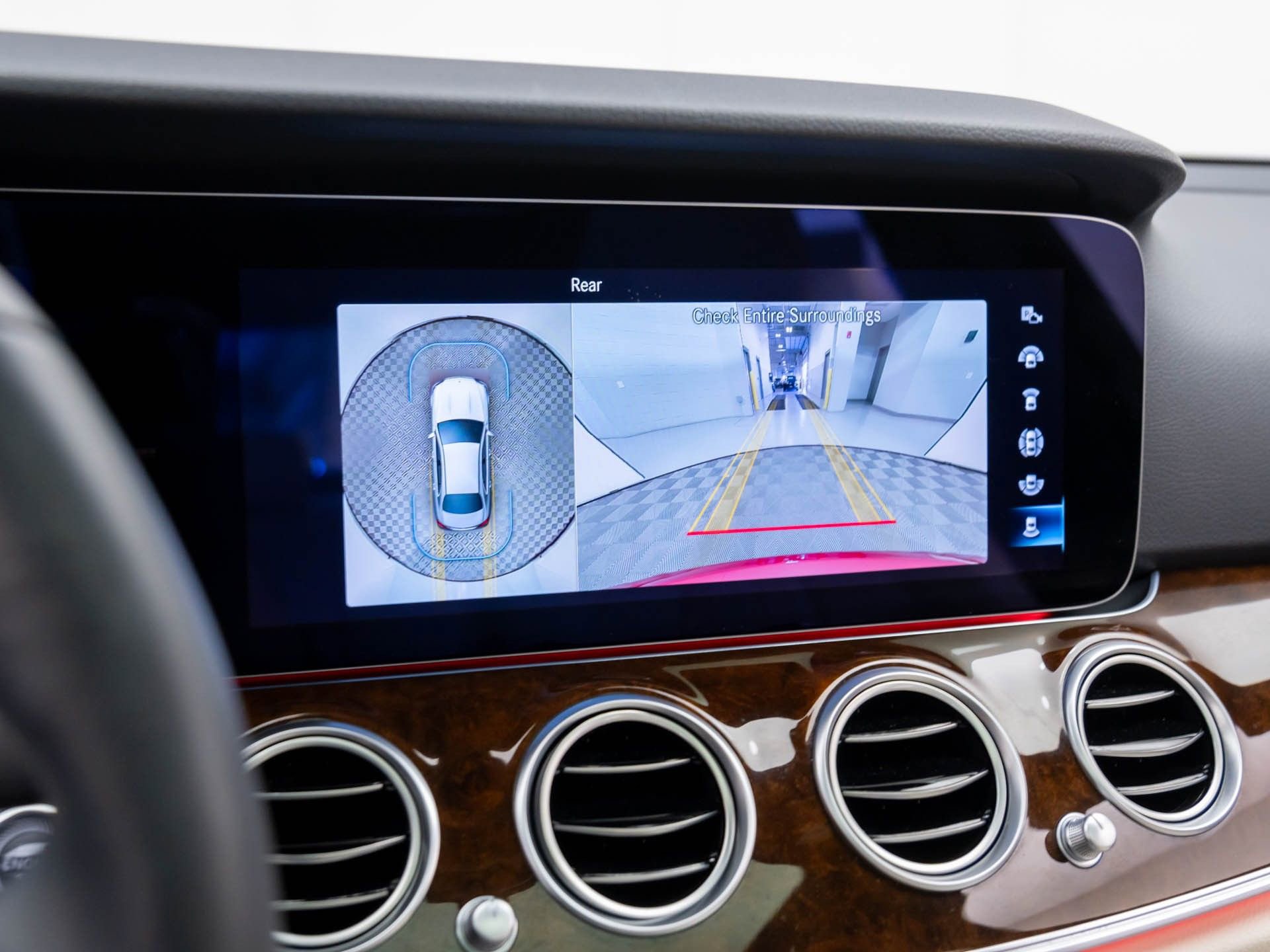 Used 2023 Mercedes-Benz E 350 4MATIC Sedan image 26