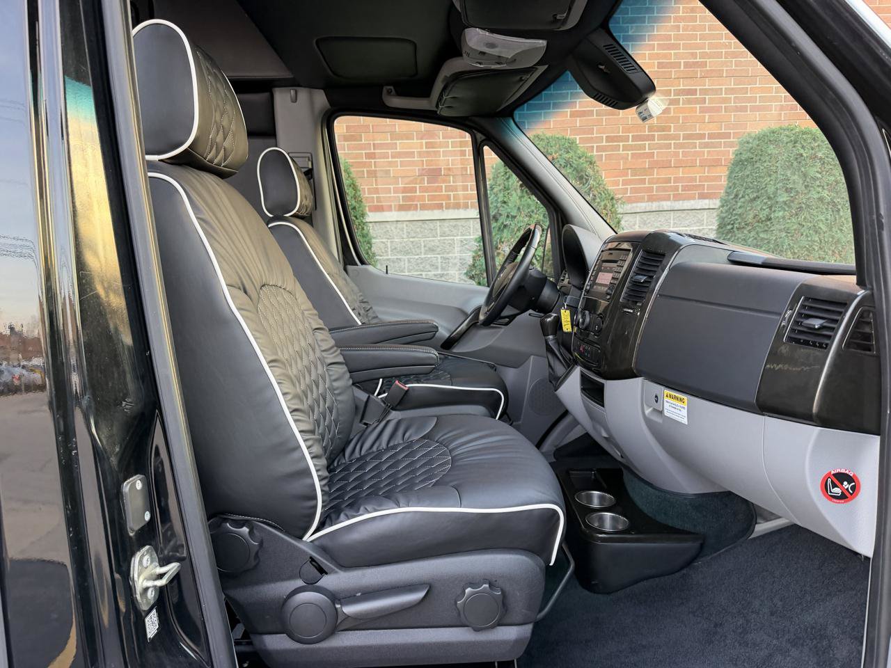 Used 2016 Mercedes-Benz Sprinter 3500 image 30