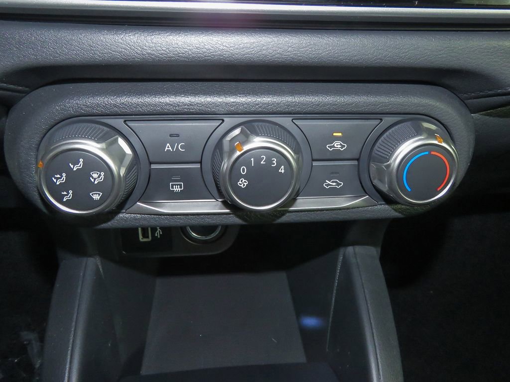 Certified 2025 Nissan Versa S w/ Trunk Package image 16