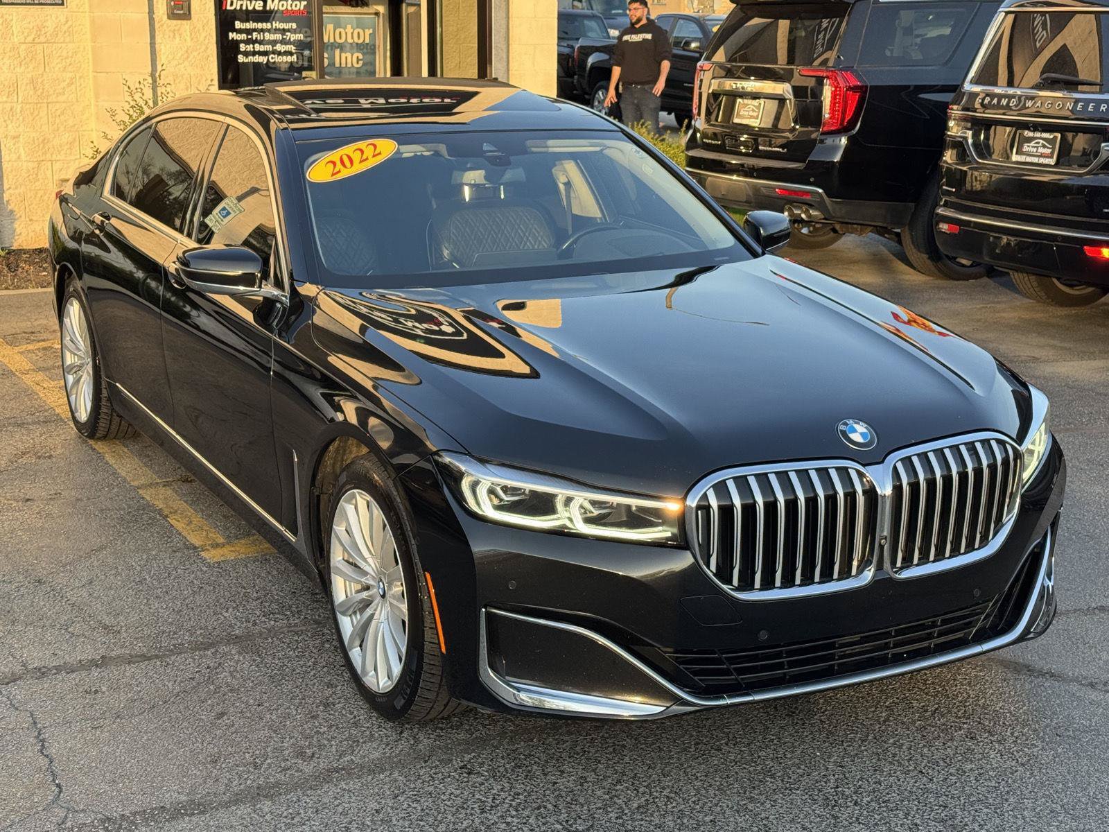 Used 2022 BMW 740i xDrive w/ Premium Package AWD/4WD image 11
