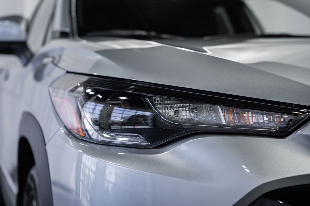 Used 2024 Toyota Corolla Cross SE image 10