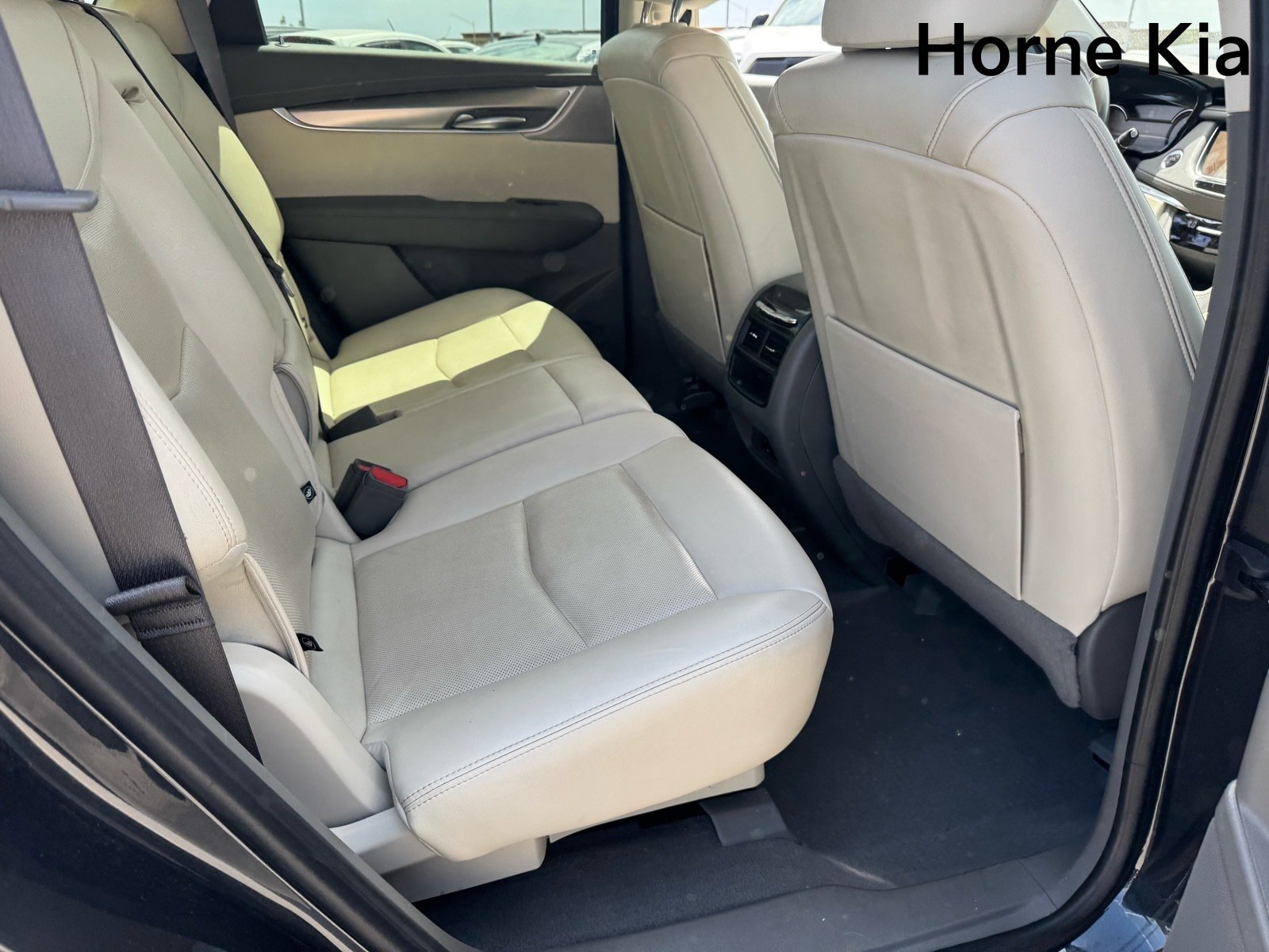 Used 2022 Cadillac XT5 Premium Luxury FWD image 28
