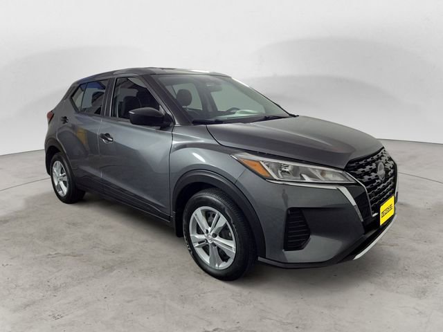 Used 2025 Nissan Kicks Play S image 7