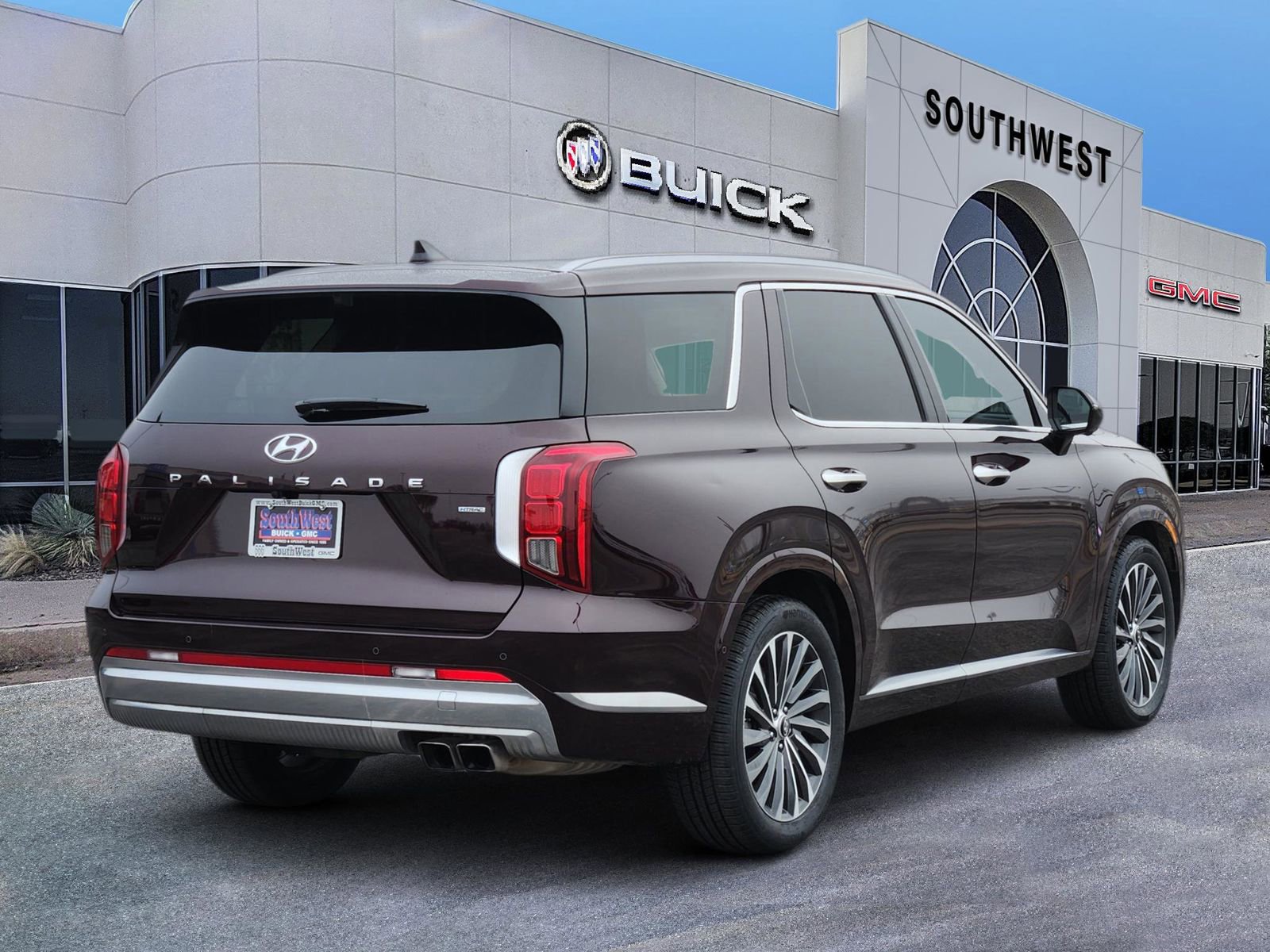 Used 2023 Hyundai Palisade Calligraphy image 6