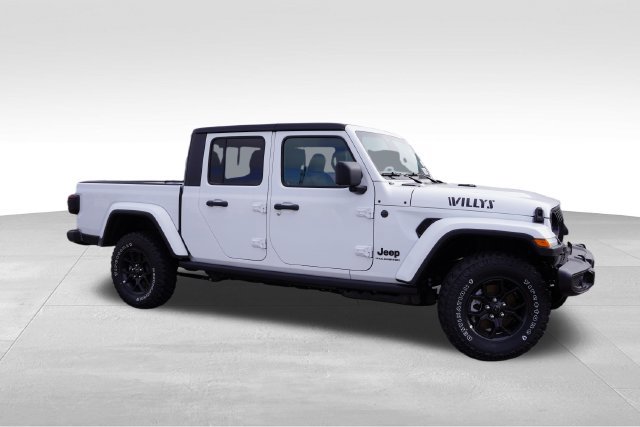 New 2026 Jeep Gladiator Sport AWD/4WD image 2