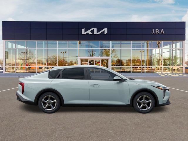 New 2026 Kia K4 FWD image 7