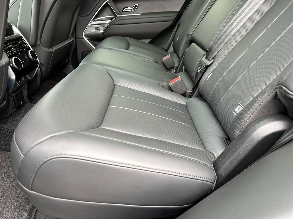 Used 2024 Land Rover Range Rover SE AWD/4WD image 17