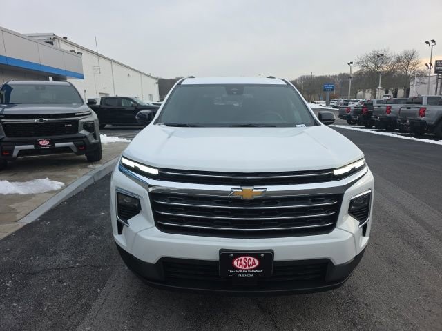 New 2026 Chevrolet Traverse LT image 2