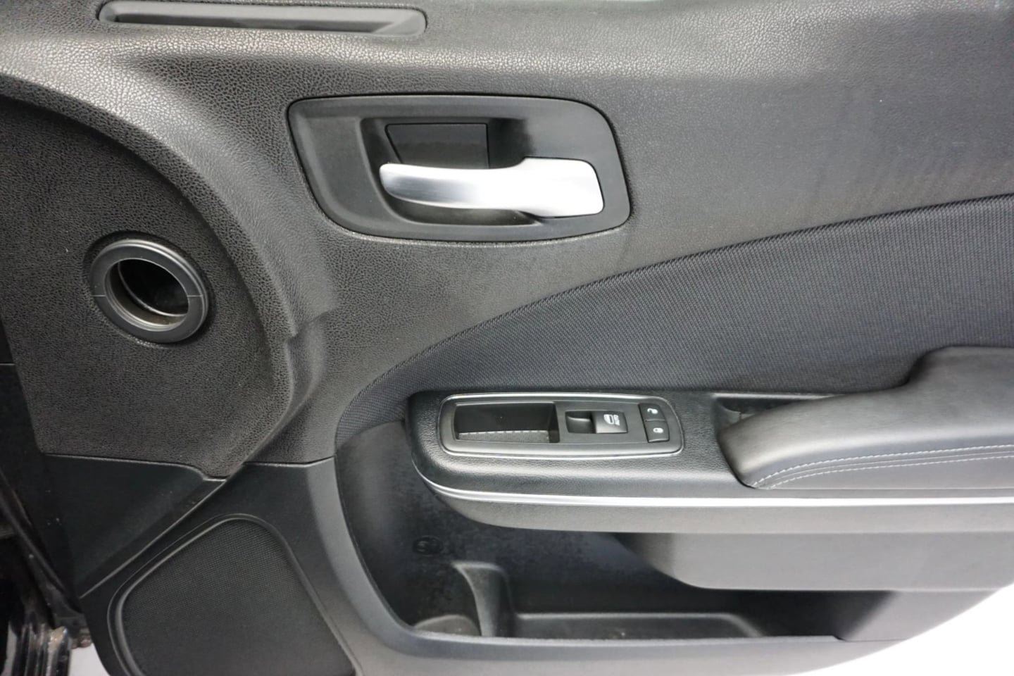 Used 2018 Dodge Charger SXT RWD image 13