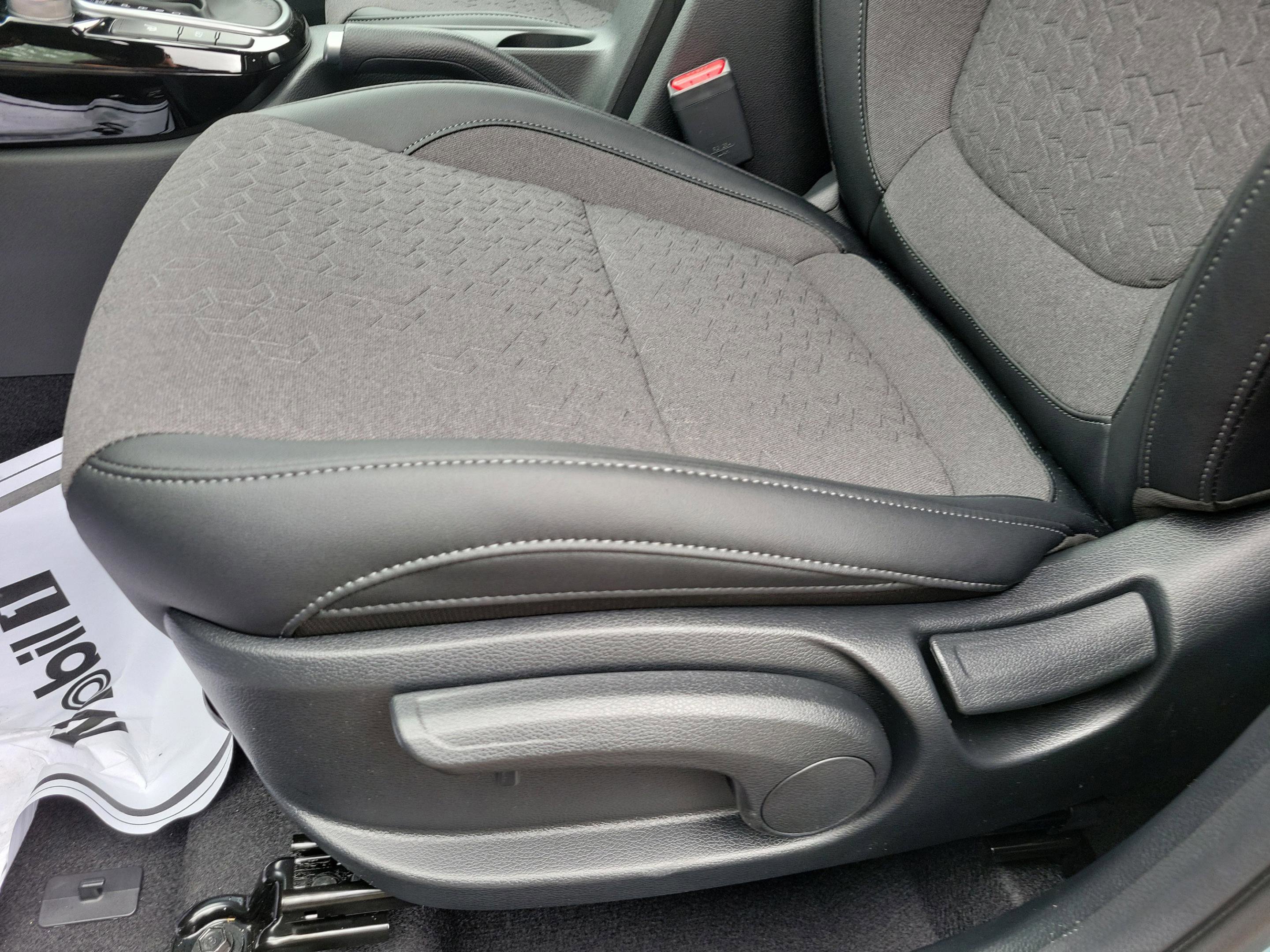 New 2025 Kia Seltos S image 11