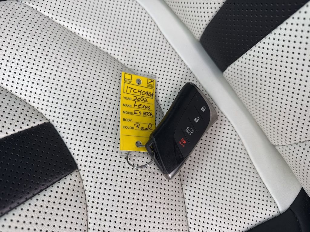 Used 2022 Lexus ES 300h F Sport image 35