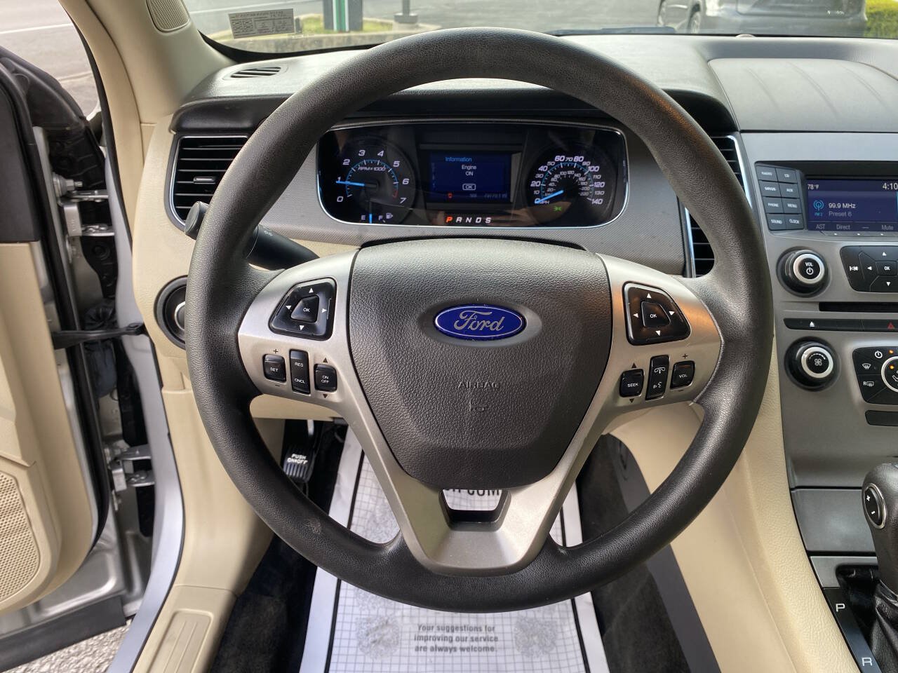 Used 2017 Ford Taurus SE FWD image 13