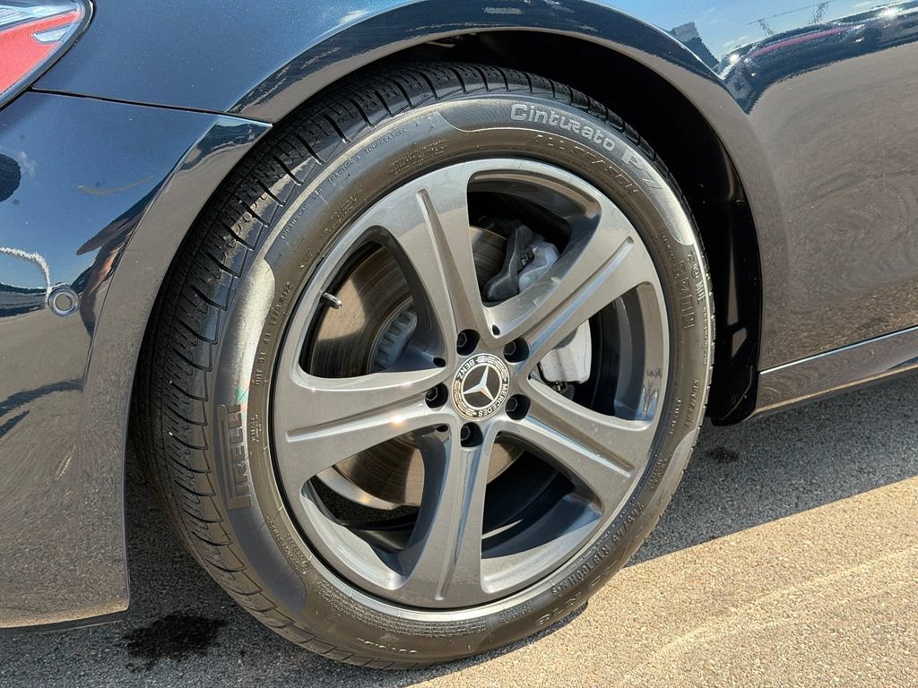 Used 2018 Mercedes-Benz E 300 4MATIC image 26
