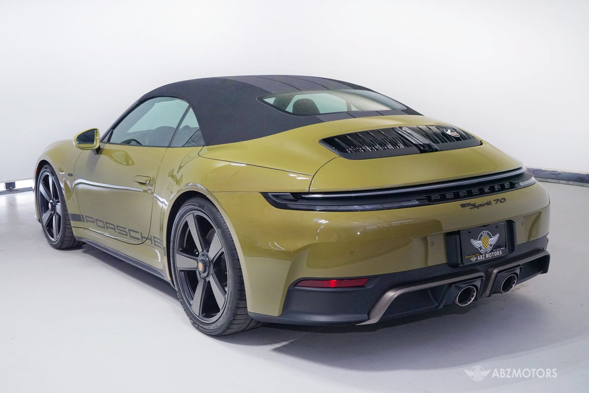 Used 2026 Porsche 911 GTS RWD image 6