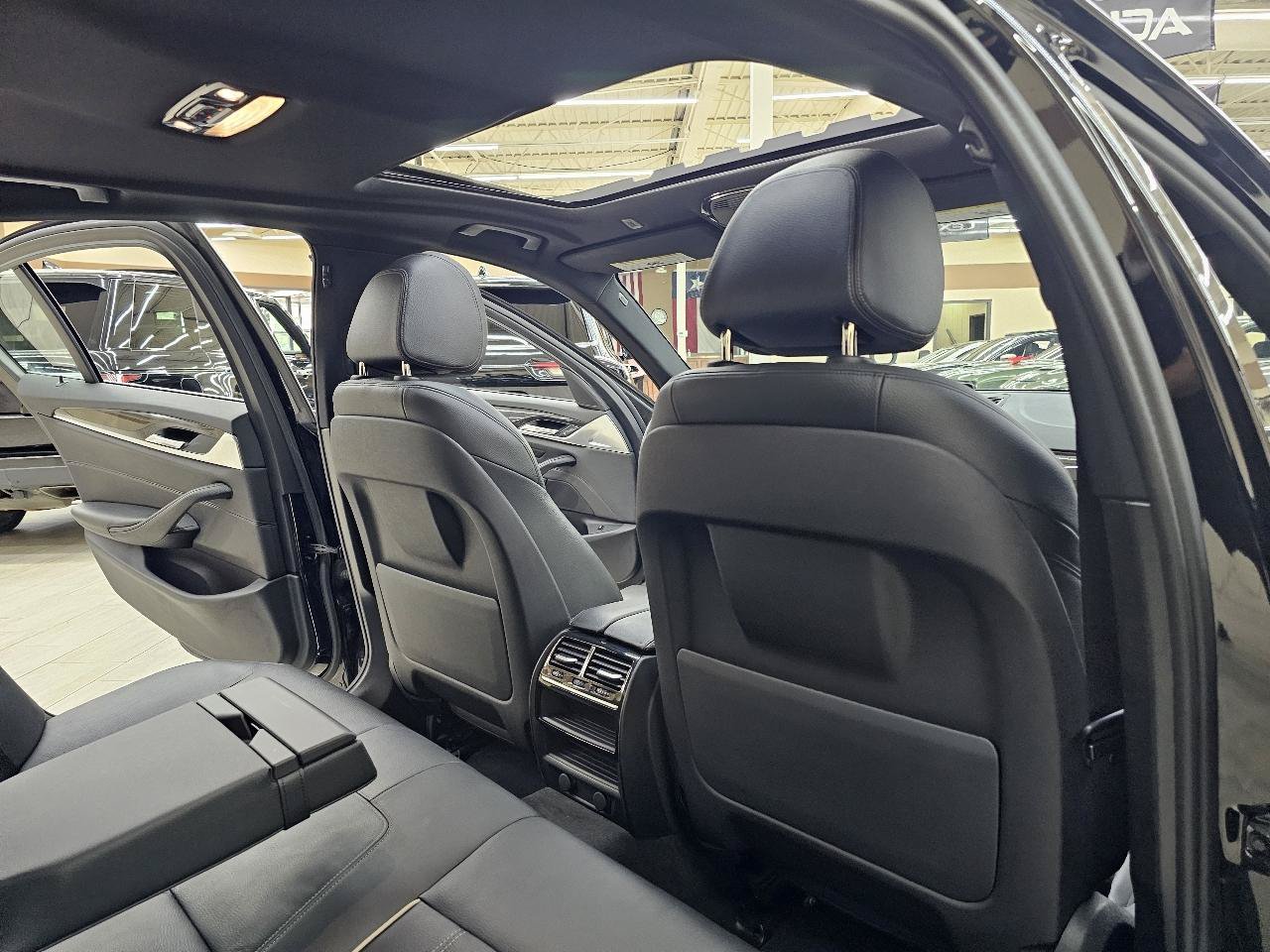 Used 2017 BMW 530i RWD image 23