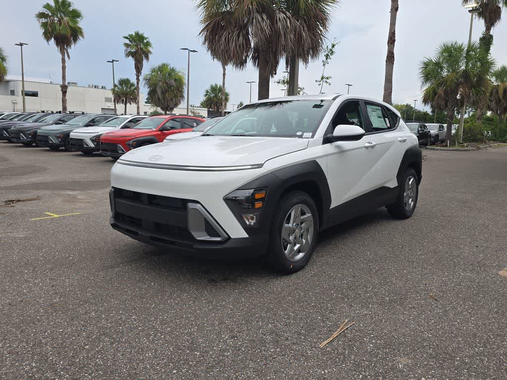 New 2027 Hyundai Kona SE FWD image 2