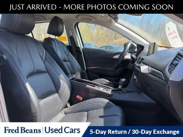 Used 2017 MAZDA MAZDA3 Touring image 16