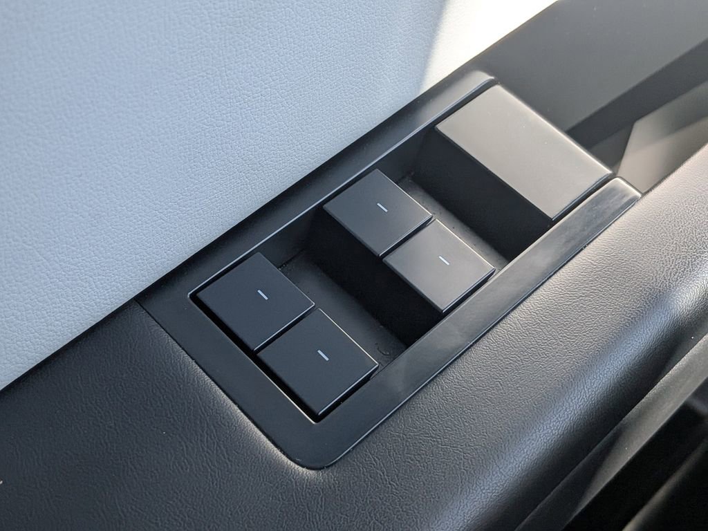 Used 2024 Tesla Cybertruck AWD Crew Cab image 24