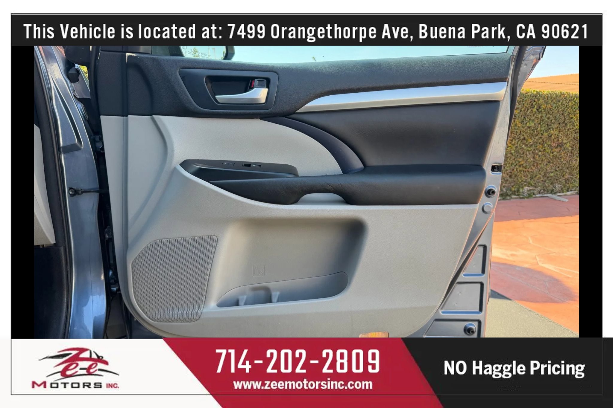 Used 2018 Toyota Highlander XLE w/ Carpet Mat Package (TMS) image 24