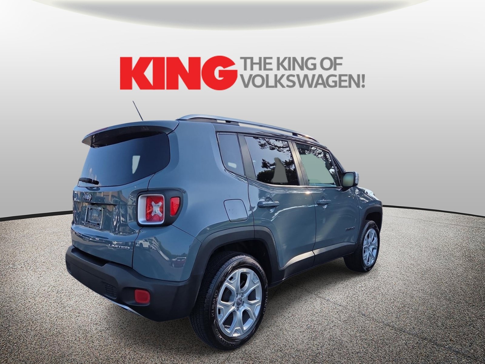 Used 2017 Jeep Renegade Limited AWD/4WD image 3