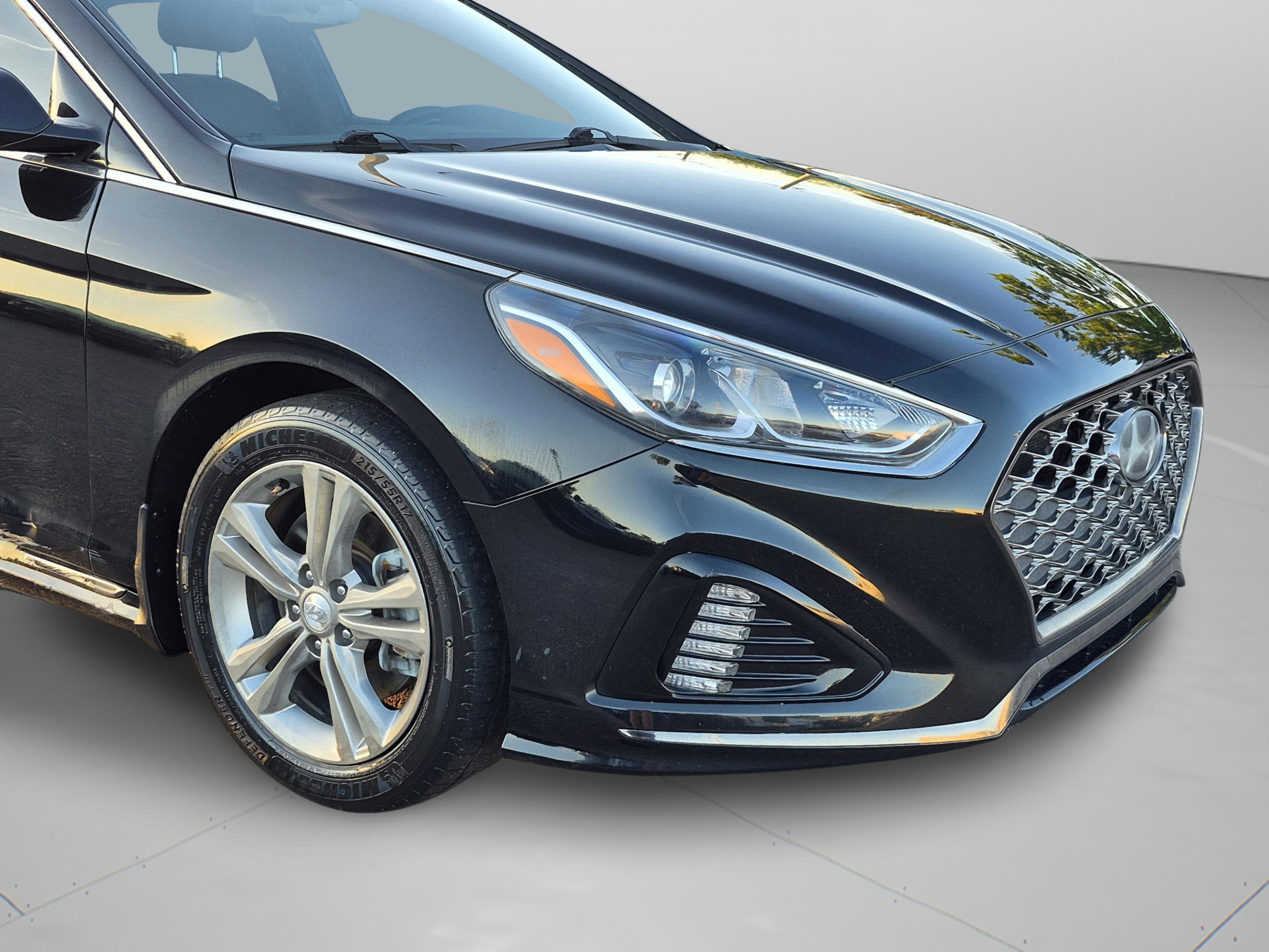 Used 2019 Hyundai Sonata Sport w/ Tech Package 03 FWD image 33