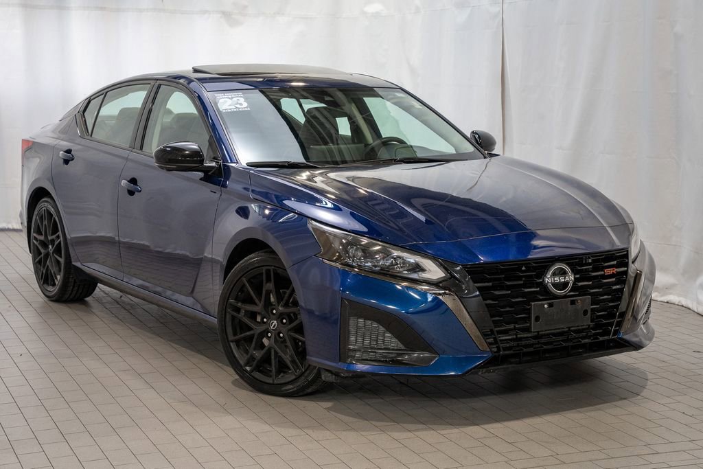 Certified 2023 Nissan Altima 2.0 SR image 1