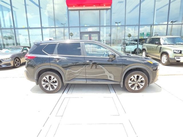 Used 2023 Nissan Rogue SV FWD image 3