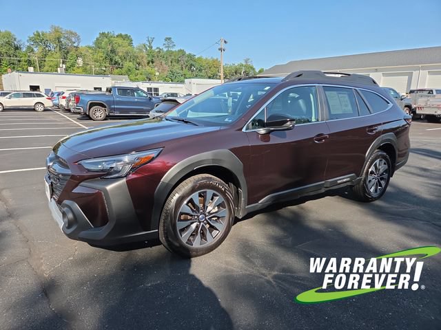 Used 2025 Subaru Outback Limited AWD/4WD image 3