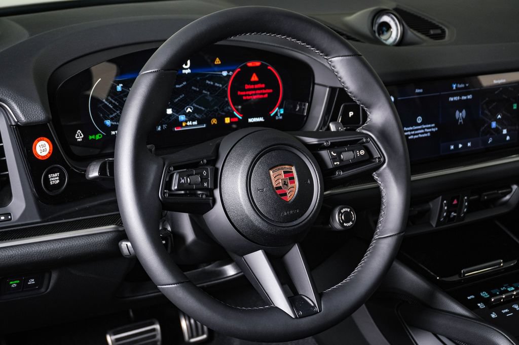 New 2026 Porsche Cayenne S AWD/4WD image 18