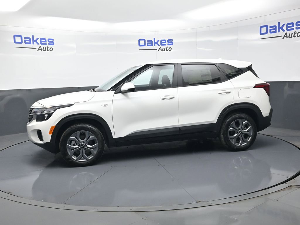 Certified 2025 Kia Seltos LX image 5