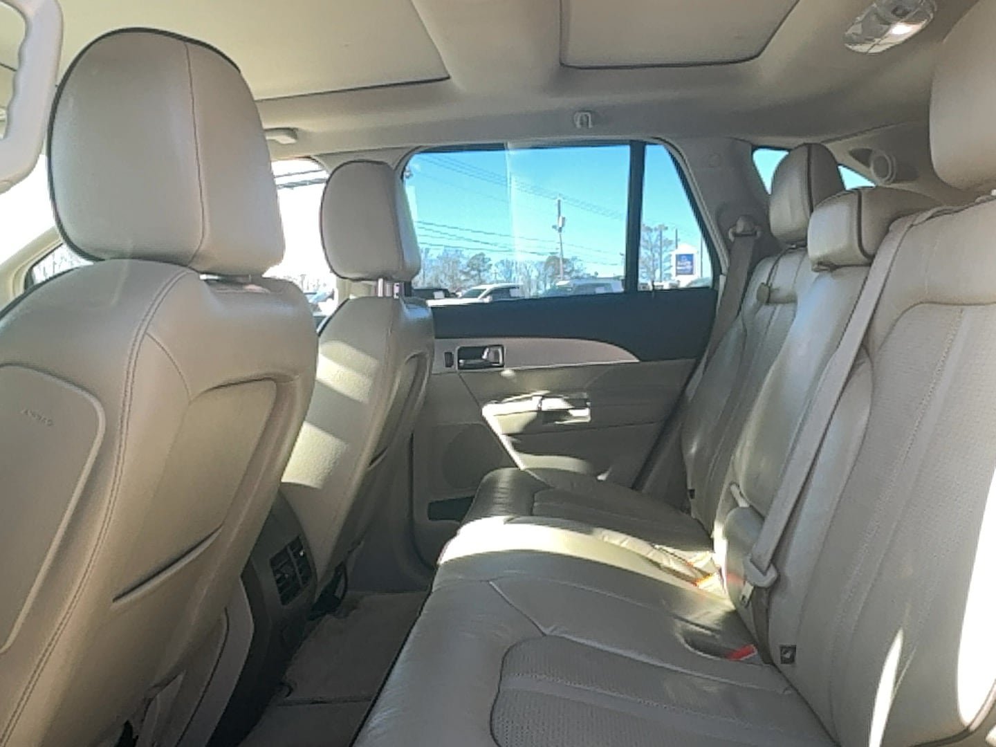 Used 2013 Lincoln MKX FWD image 14