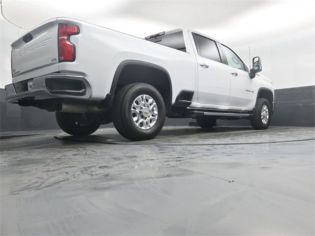 Used 2024 Chevrolet Silverado 2500 LTZ w/ LTZ Convenience Package image 42