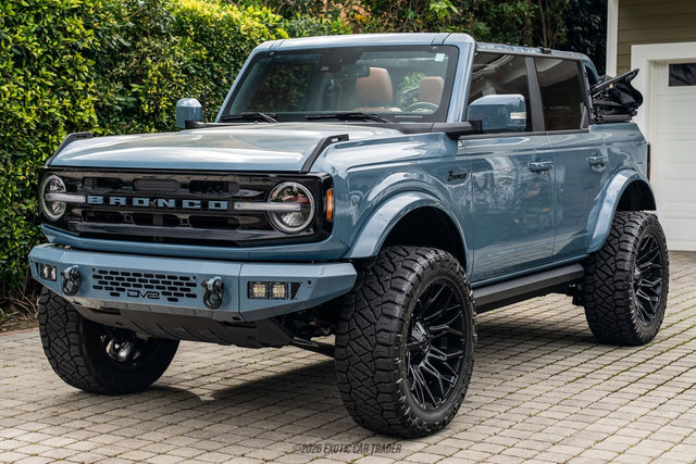 Used 2023 Ford Bronco Outer Banks AWD/4WD image 14