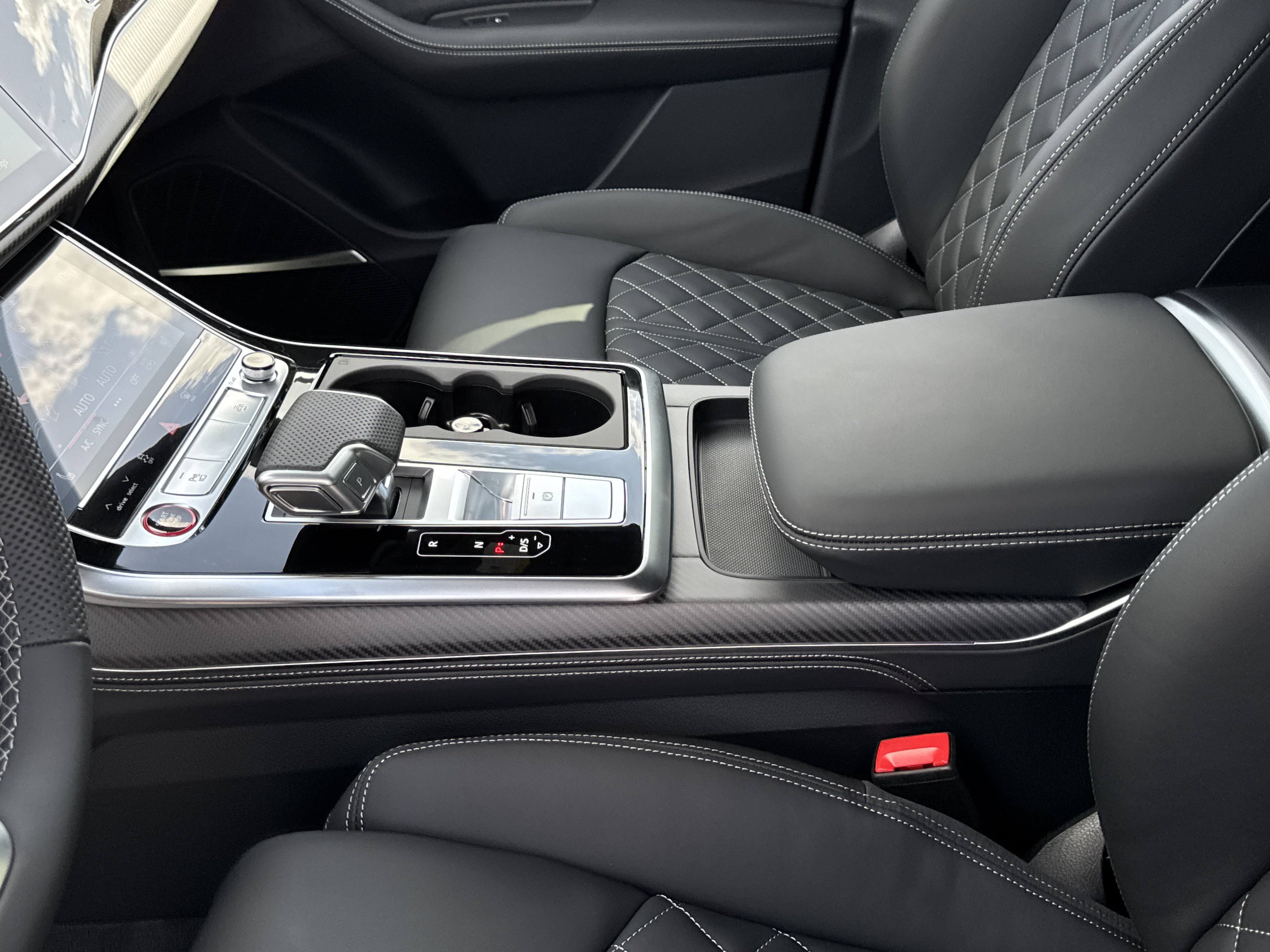 New 2026 Audi SQ8 Premium Plus AWD/4WD image 23