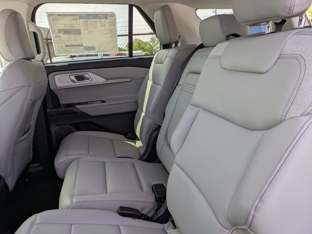 New 2026 Ford Explorer Active image 16