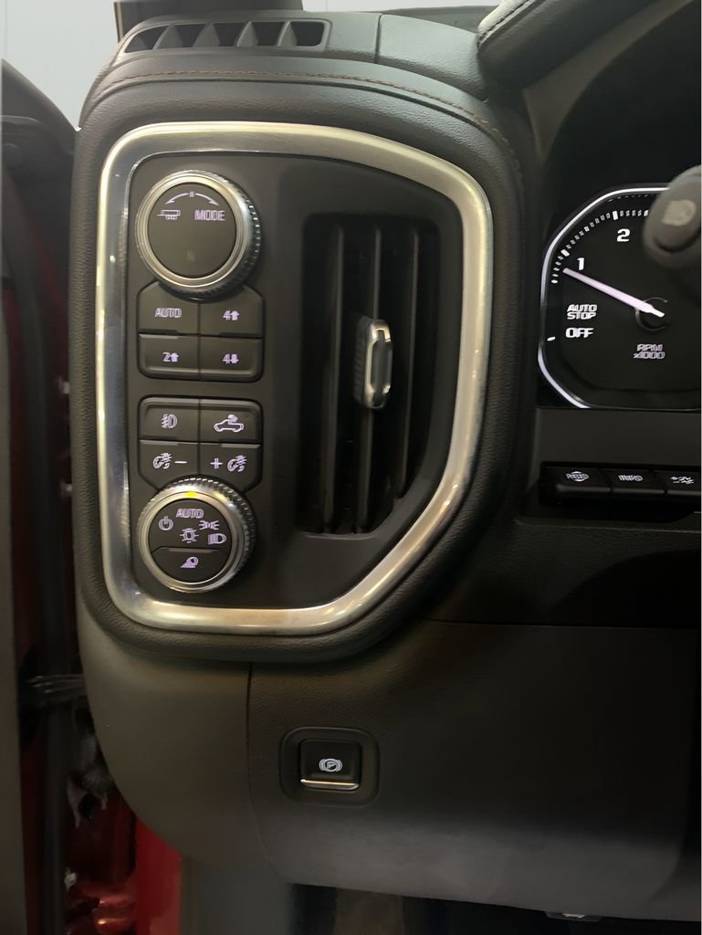 Used 2021 GMC Sierra 1500 AT4 w/ AT4 Value Package image 29