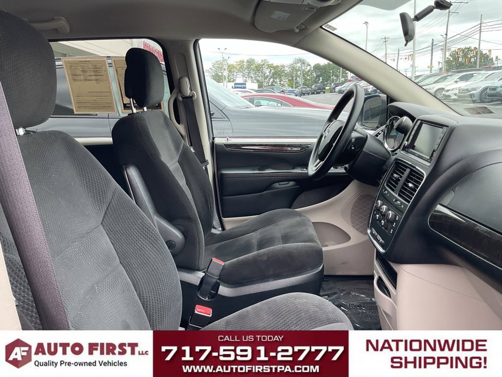 Used 2017 Dodge Grand Caravan SE w/ Power Window Group FWD image 19