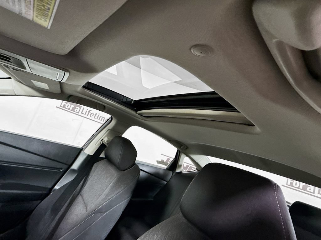Used 2023 Honda Accord EX image 10