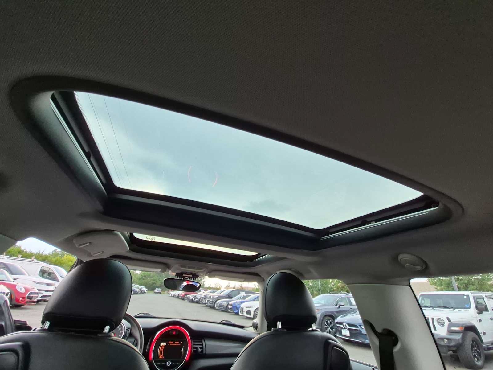 Used 2018 MINI Cooper 2-Door Hardtop FWD image 23