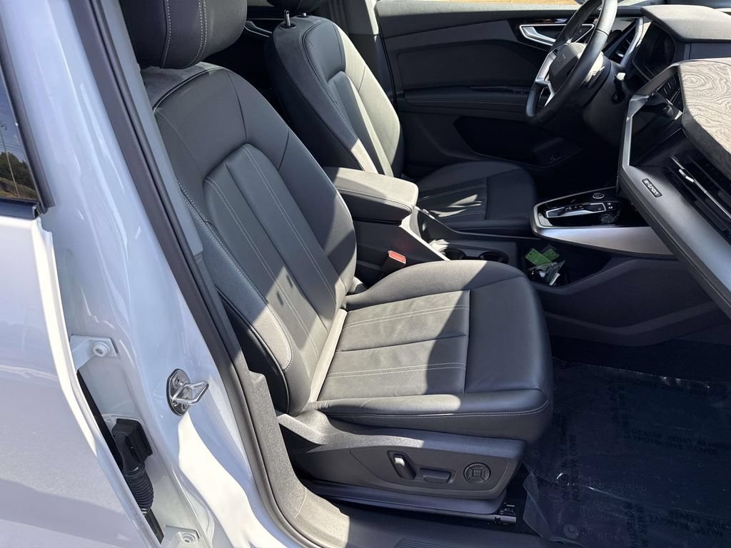 Used 2024 Audi Q4 e-tron Premium AWD/4WD image 7