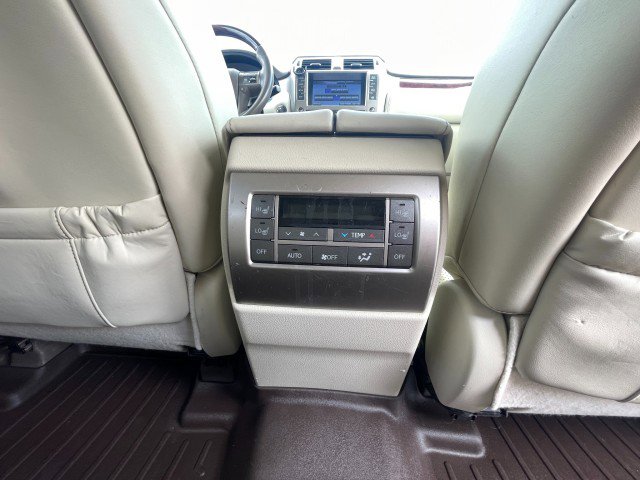 Used 2013 Lexus GX 460 w/ Comfort Plus Pkg image 19