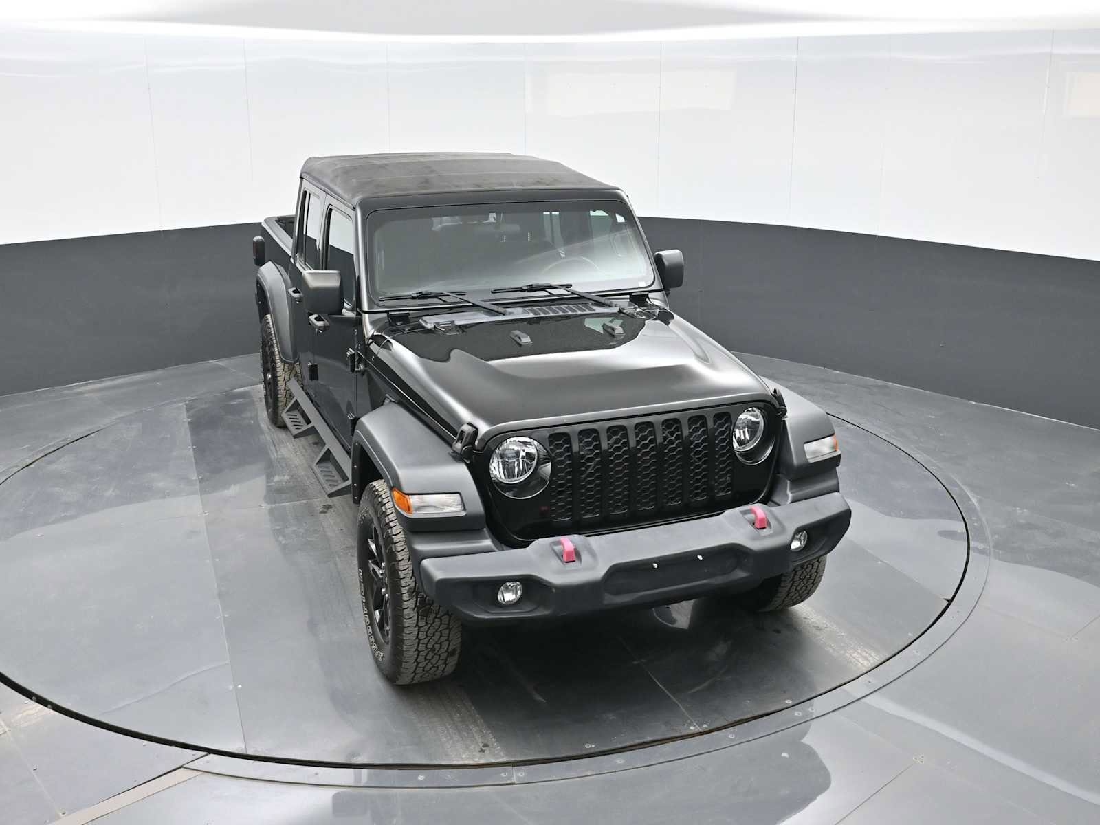 Used 2022 Jeep Gladiator Sport w/ Trailer Tow Package image 1
