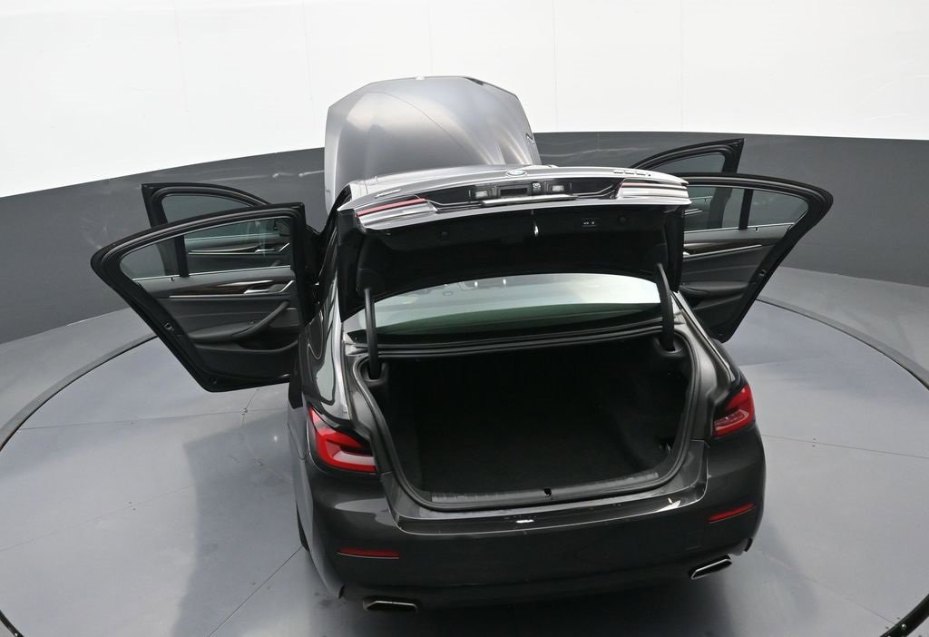 Used 2023 BMW 530i xDrive w/ Premium Package image 43